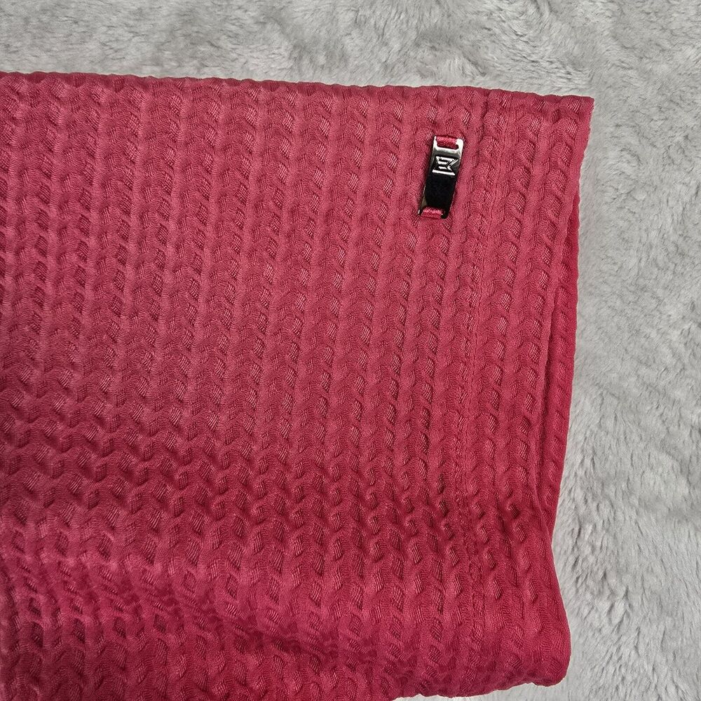 Tiger Woods Textured Polo Shirt Mens Large Pink Golf Short Sleeve Metal Logo - Picture 9 of 15